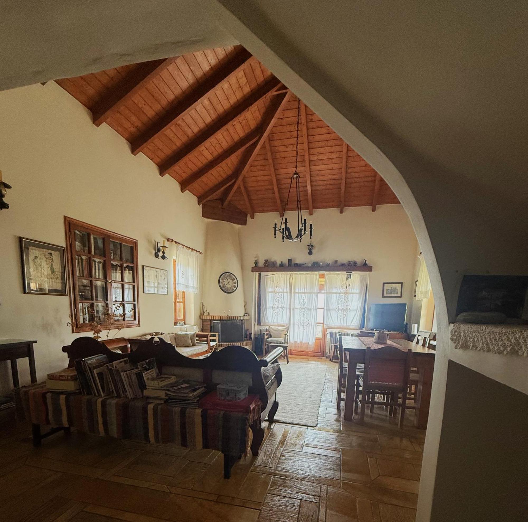 Arcadianis Lakeview Villa At Psari Arkadias Psárion Exterior foto